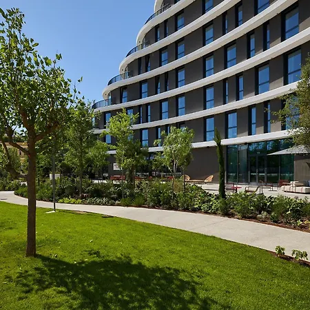 The Social Hub Extended Rom