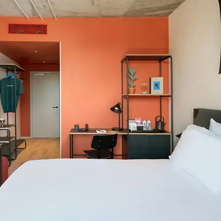 The Social Hub Extended Aparthotel 4*