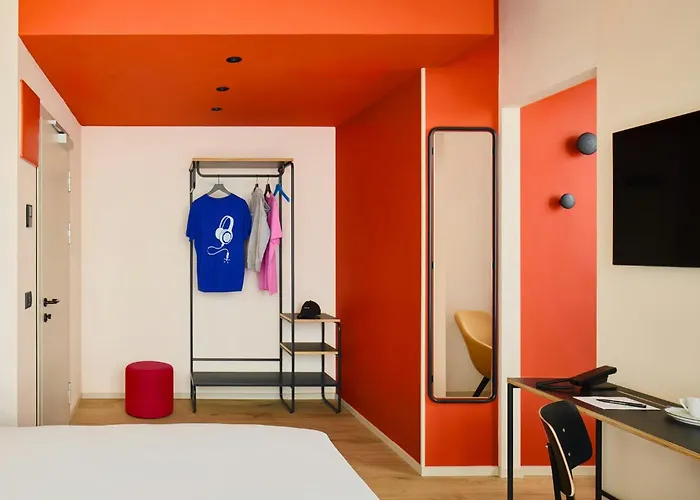 Apartahotel The Social Hub Extended 4*